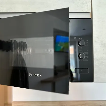 Stylish On Place Massena - Steps From Apartment *