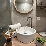 아파트 Bright Renovated Steps From Massena 5min Ac Netflix *